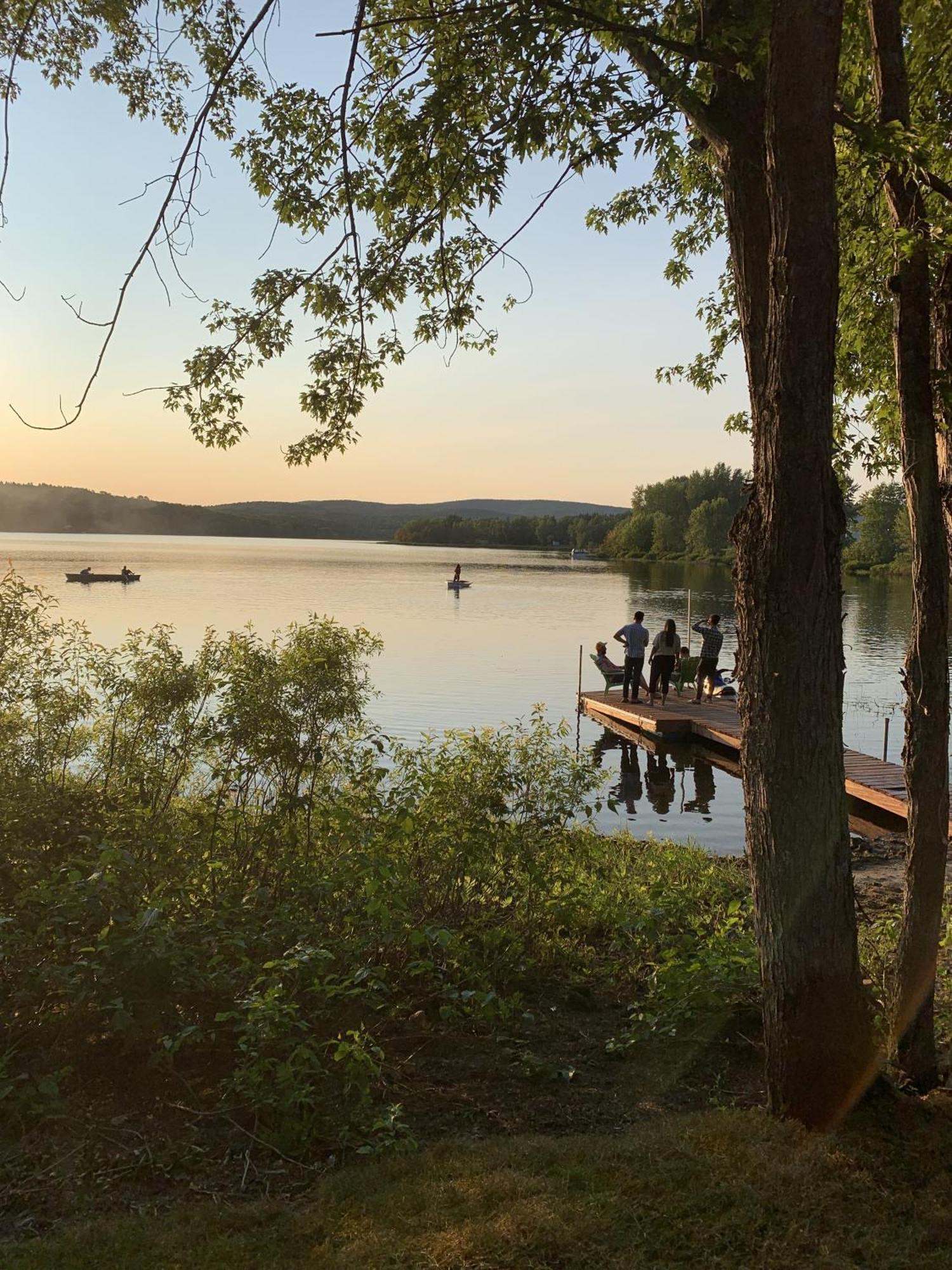 Auberge De Ferme-Neuve Lac-Saint-Paul المظهر الخارجي الصورة