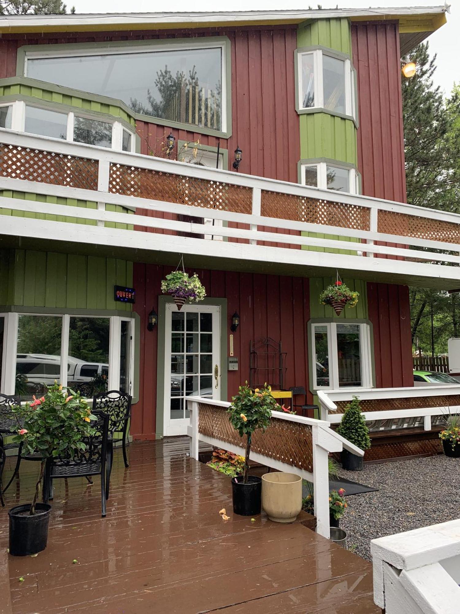 Auberge De Ferme-Neuve Lac-Saint-Paul المظهر الخارجي الصورة