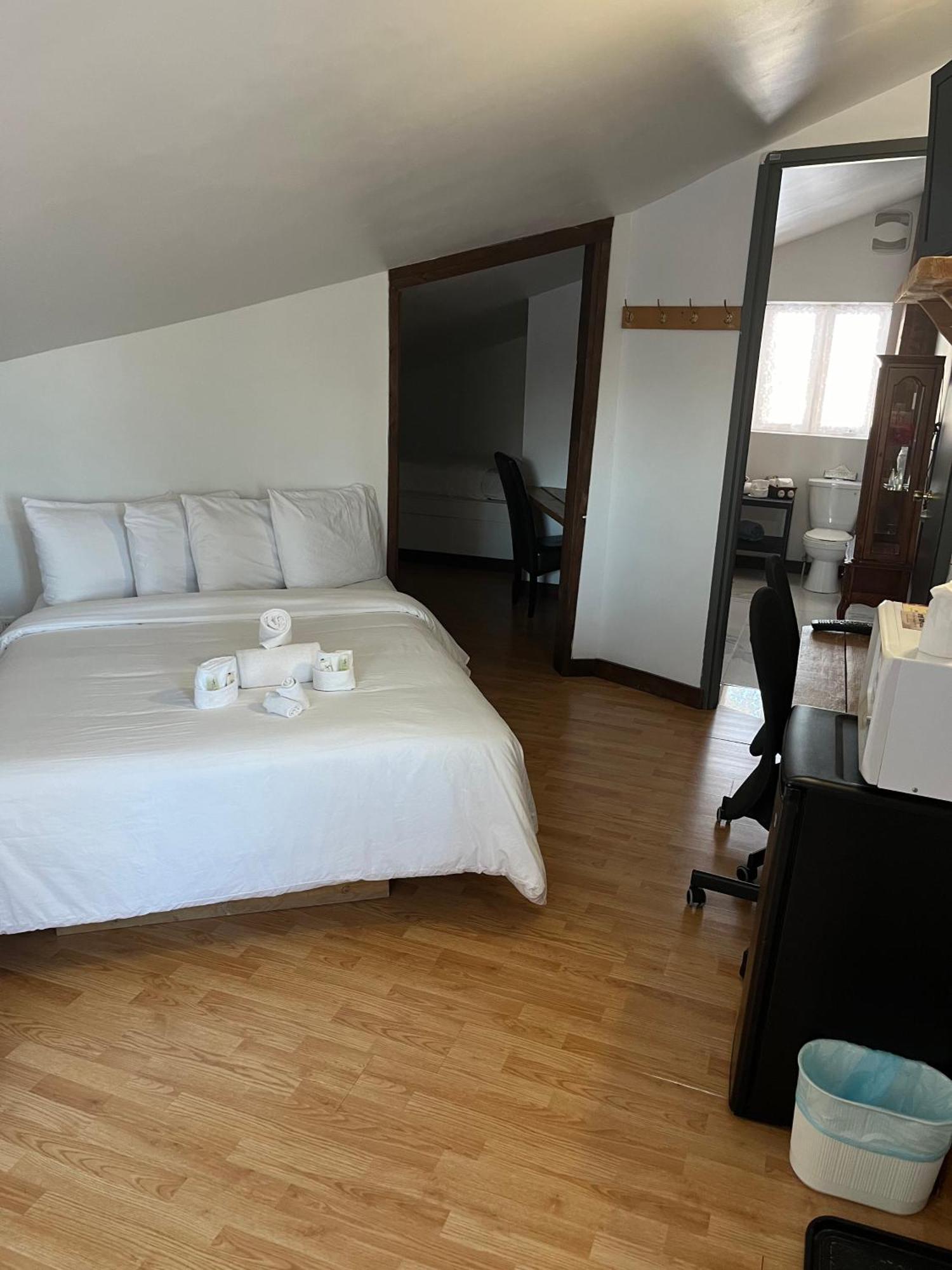 Auberge De Ferme-Neuve Lac-Saint-Paul المظهر الخارجي الصورة
